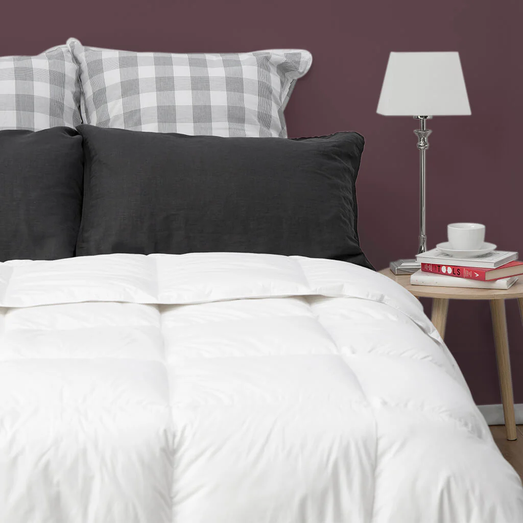 John Cotton 50/50 White Duck Feather & Down Quilt - All Seasons - Image 3