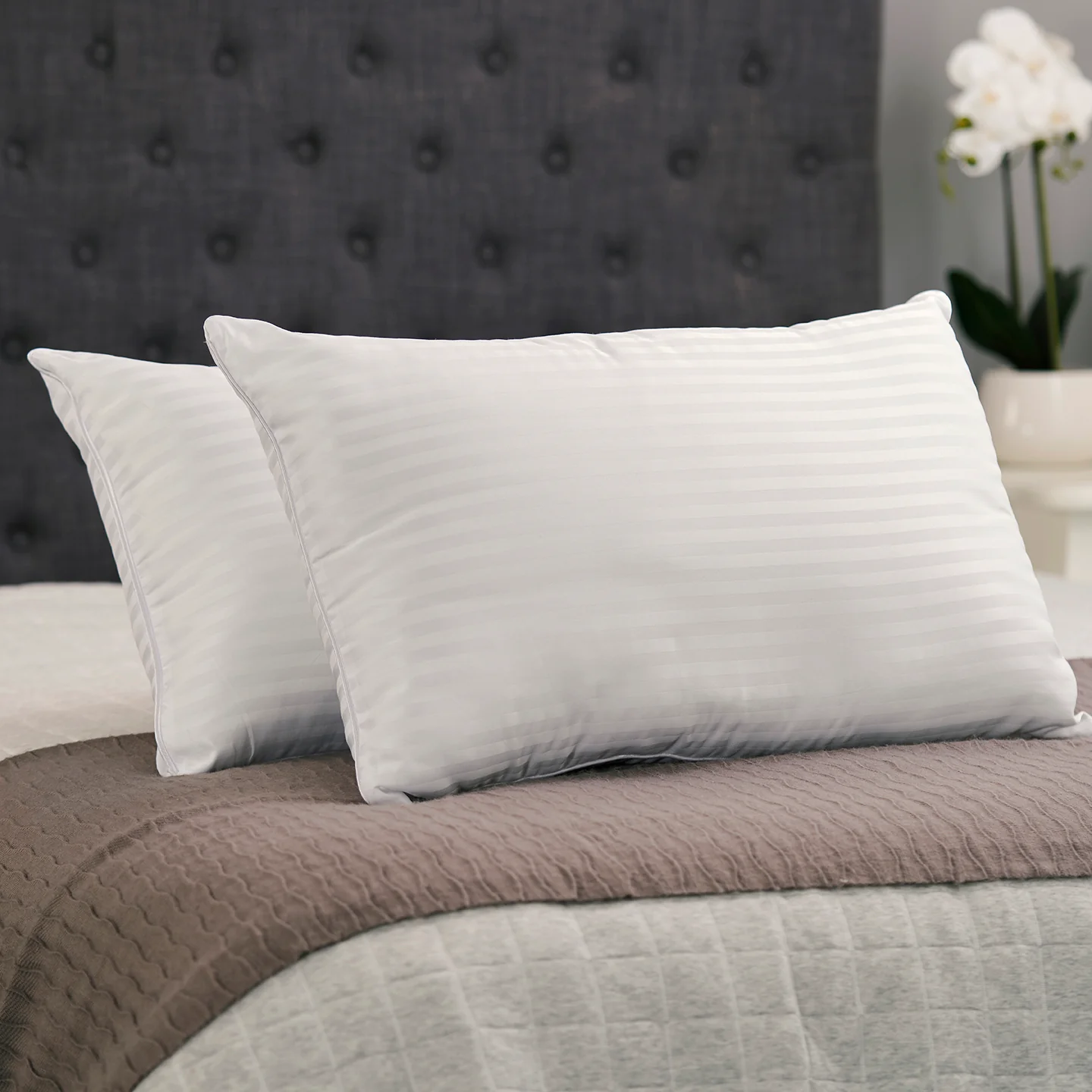 Hotel Luxury Comfort Pillow - High & Firm - Image 3