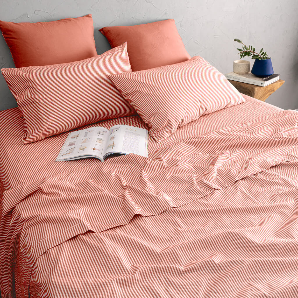 225TC Vintage Stripe Sheet Set - Image 2